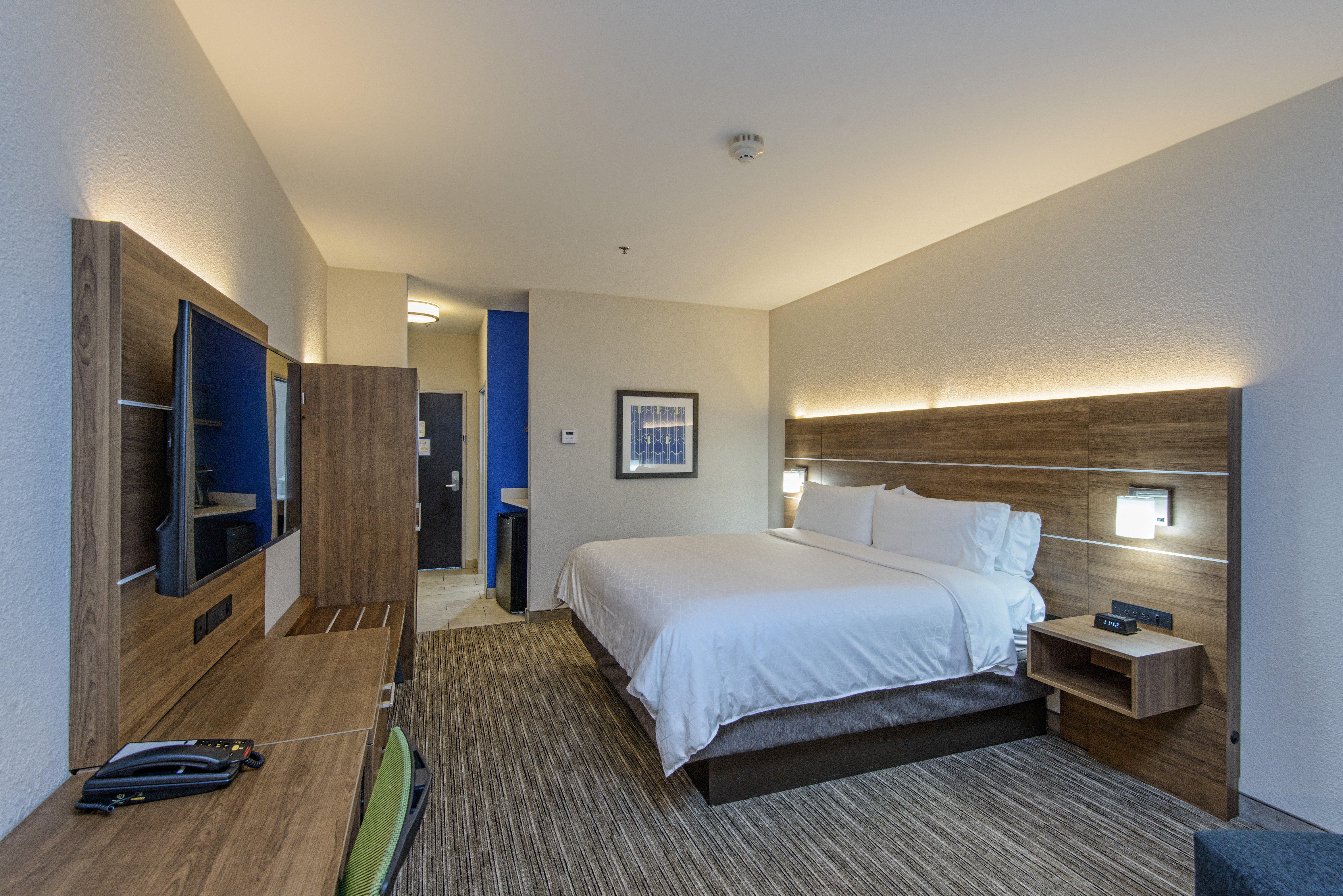 Holiday Inn Express & Suites Corpus Christi, An Ihg Hotel Exterior photo