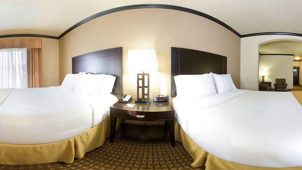 Holiday Inn Express & Suites Corpus Christi, An Ihg Hotel Exterior photo